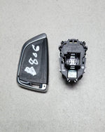 Load image into Gallery viewer, 2015 BMW 740Li Engine Control Unit 8661692 740i 740Li G11 G12 OEM