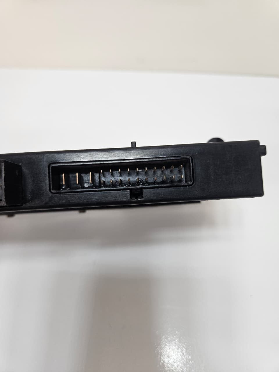 Genuine 2007-2013 BMW 328i 335i Body Control Module 9134479 OEM