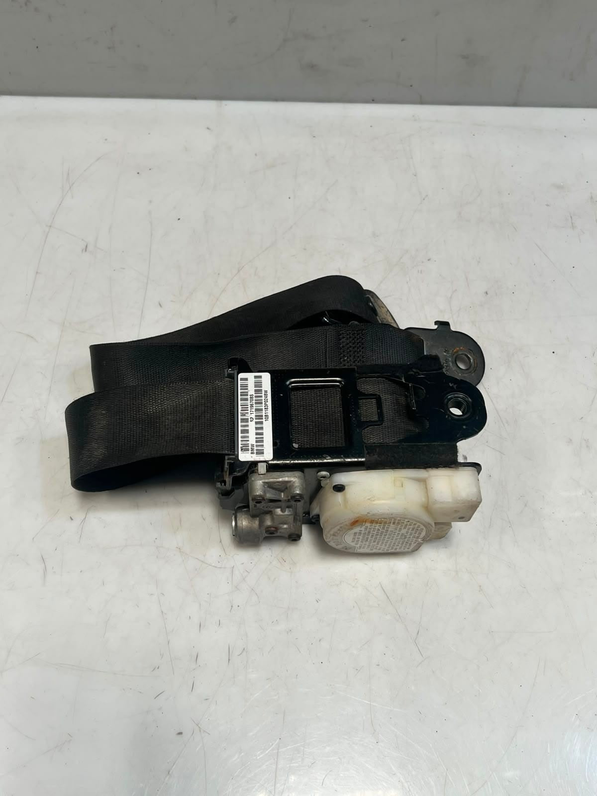 2006-2013 BMW X5 E70 Front Right Seat Belt Retractor 3061430