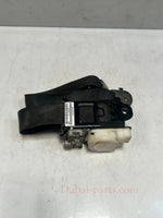 Load image into Gallery viewer, 2006-2013 BMW X5 E70 Front Right Seat Belt Retractor 3061430