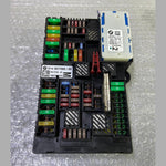 قم بتحميل الصورة إلى عارض الصور، OEM BMW 740 750 G11 G12 REAR POWER DISTRIBUTION FUSE RELAY BOX MODULE 9377503