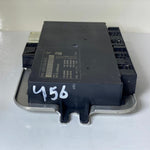 Bild in die Galerieansicht laden, 2011-2015 BMW 550i F10 F12 F07 FOOTWELL LIGHT CONTROL MODULE 9250456 OEM