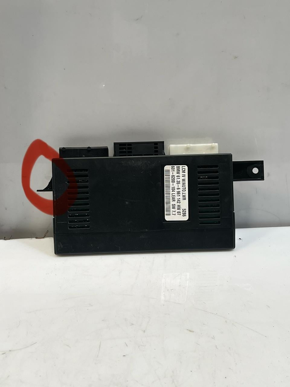 2000-2007 BMW 5 Series E39 X5 E53 Light Control Module LCM 6961142 OEM