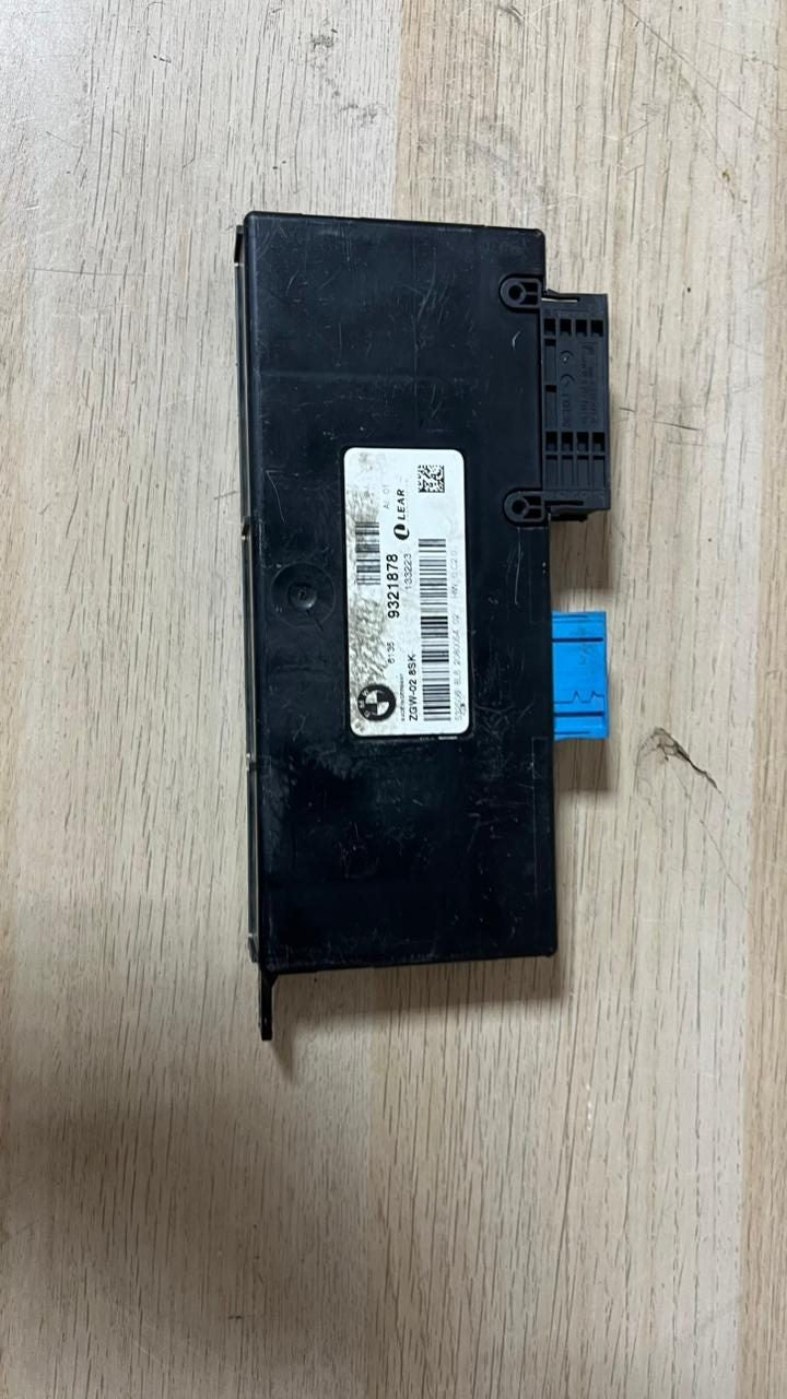 BMW F10 F11 F12 F13 F01 F02 ZGW-02 8SK Central Gateway Module unit 9321878