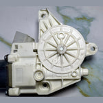 Bild in die Galerieansicht laden, 10-14 Mercedes-Benz W212 E-Class Window Motor Front Right Side A212 9066702 OEM