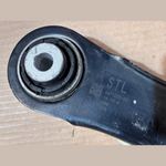 قم بتحميل الصورة إلى عارض الصور، BMW OEM X3 G01 X4 G02 REAR ROLL OVER STRUT WITH RUBBER MOUNT 3330 -6871020