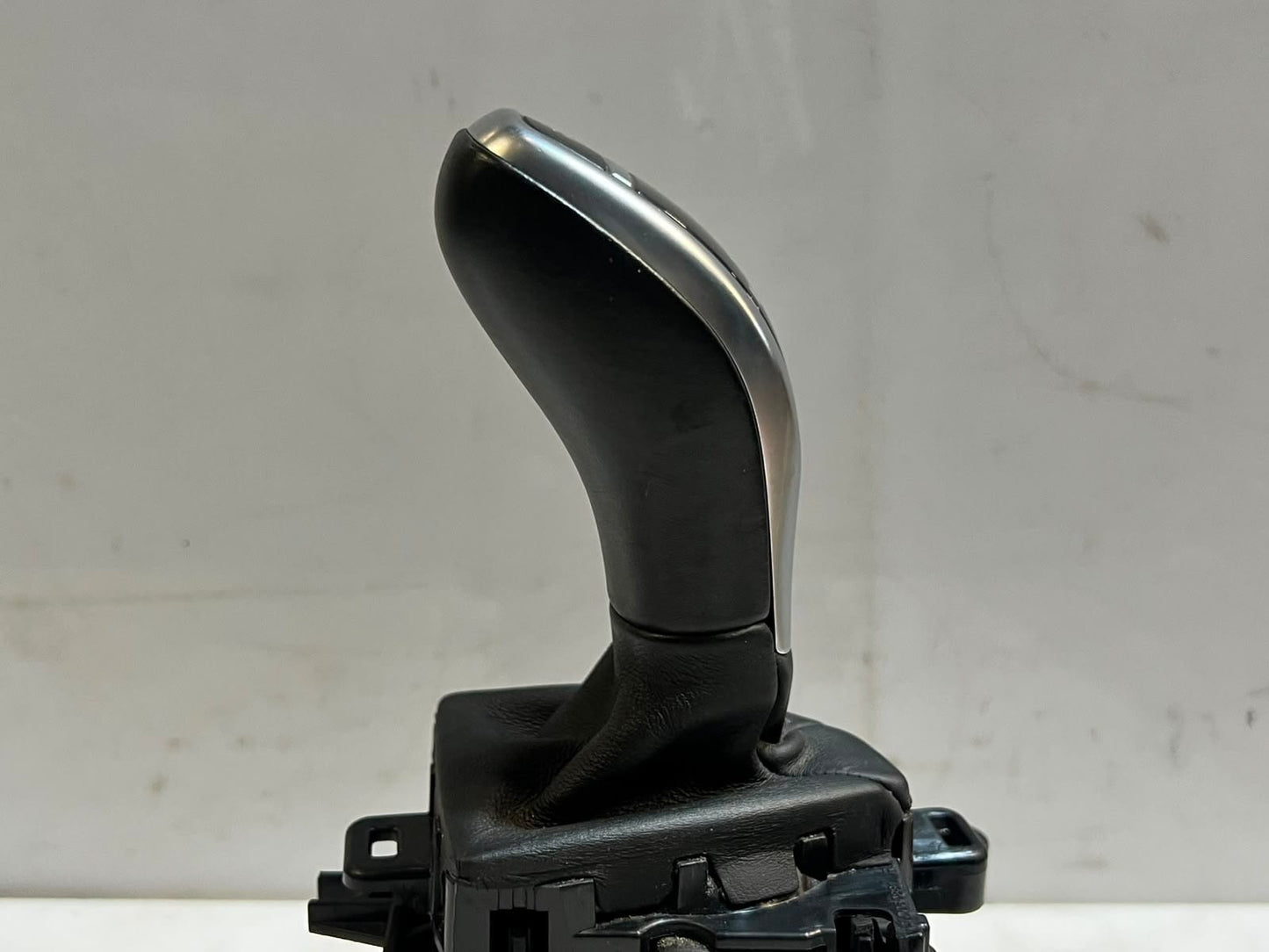 2012 BMW 3 Series F30 F31 F35 328i Automatic Gear Selector 9260971 OEM