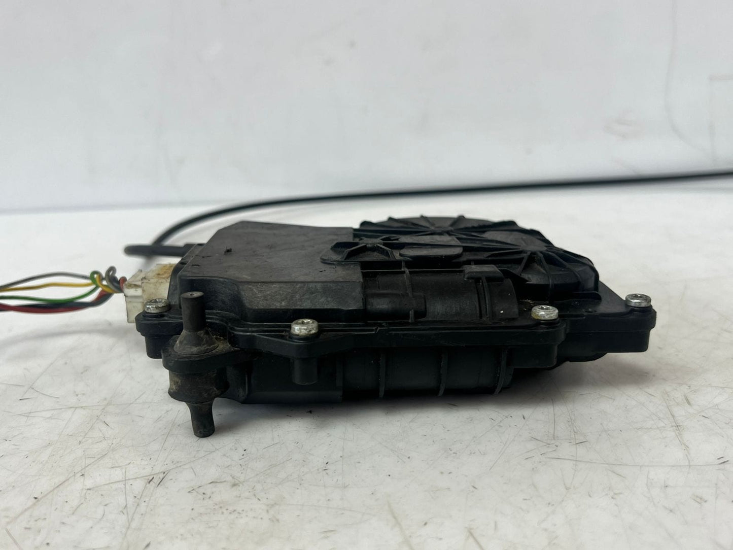 2010 BMW 550i F07 5 Series GT Trunk Lid Soft Close Actuator Motor 4329789 OEM