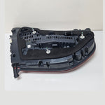 Bild in die Galerieansicht laden, OEM BMW 7 Series G11 G12 Tailgate Light Right Side 2583244
