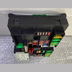 قم بتحميل الصورة إلى عارض الصور، OEM BMW 740 750 G11 G12 REAR POWER DISTRIBUTION FUSE RELAY BOX MODULE 9377503