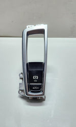 Bild in die Galerieansicht laden, 2011-2013 BMW 550i Parking Brake Switch 9217594 F10 5 Series OEM