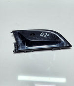 Bild in die Galerieansicht laden, BMW 3 Front Grille Trim Right 8075606 3 Series G20 G21 OEM SCRATCHES ON ITEM