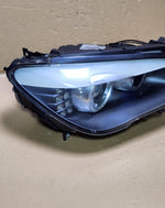 Load image into Gallery viewer, BMW Xenon Headlight Right Bi Xenon 7225230 7 Series F01 F02