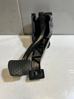 Bild in die Galerieansicht laden, 2022 BMW iX I20 xDrive 40 Brake STOP Pedal BRACKET 6893659 OEM