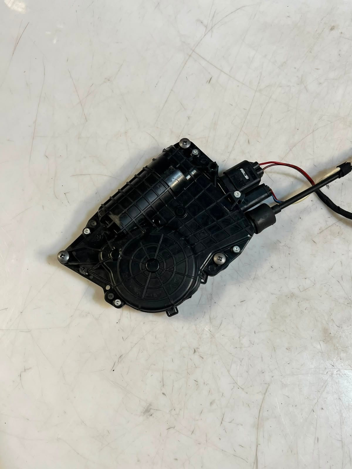 2010-2017 BMW 5' F07 535i GT Door Lock Actuator Soft Close Rear Left 7149447