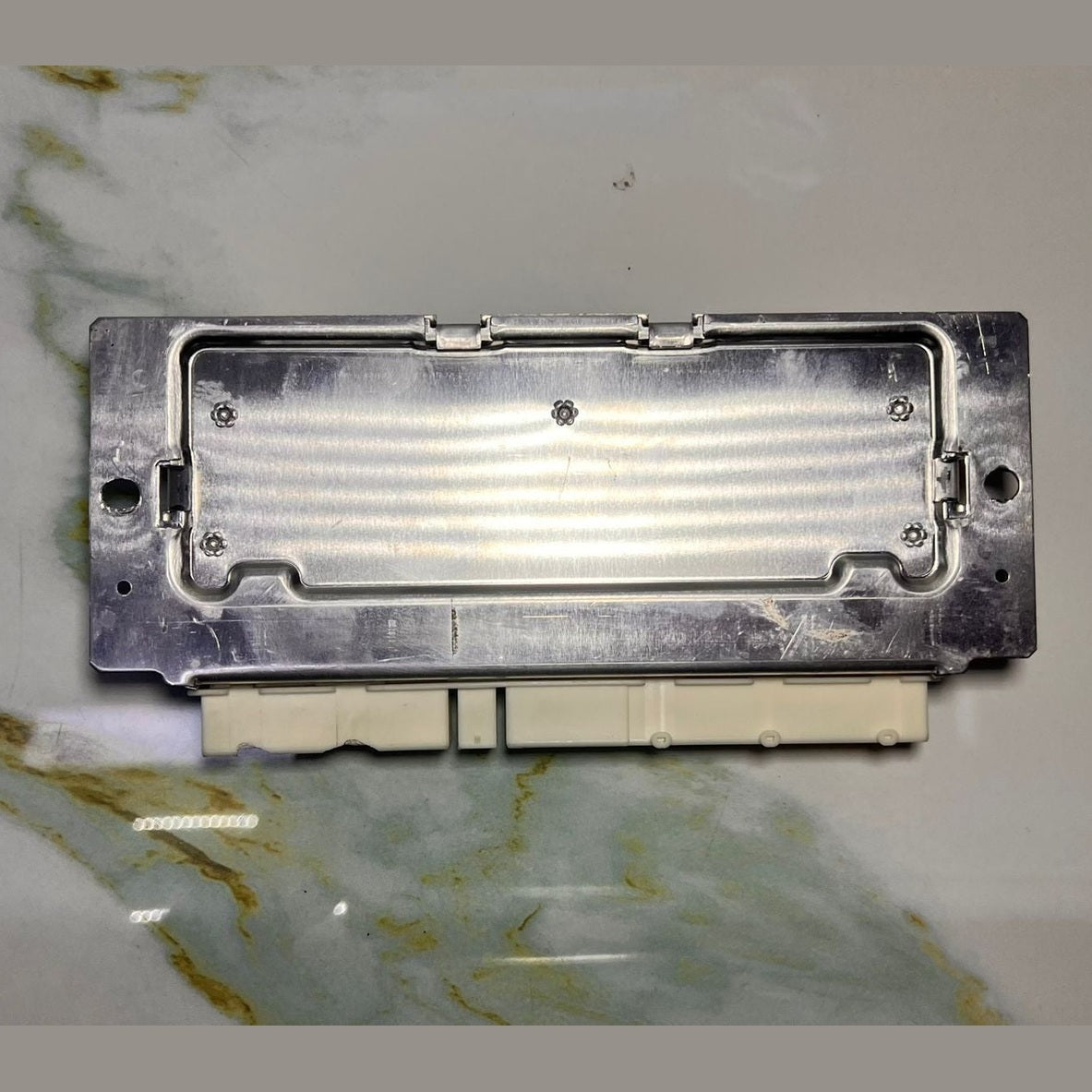 2007-2013 Mercedes-Benz GL450 Air Suspension Control Module A 251 545 41 32