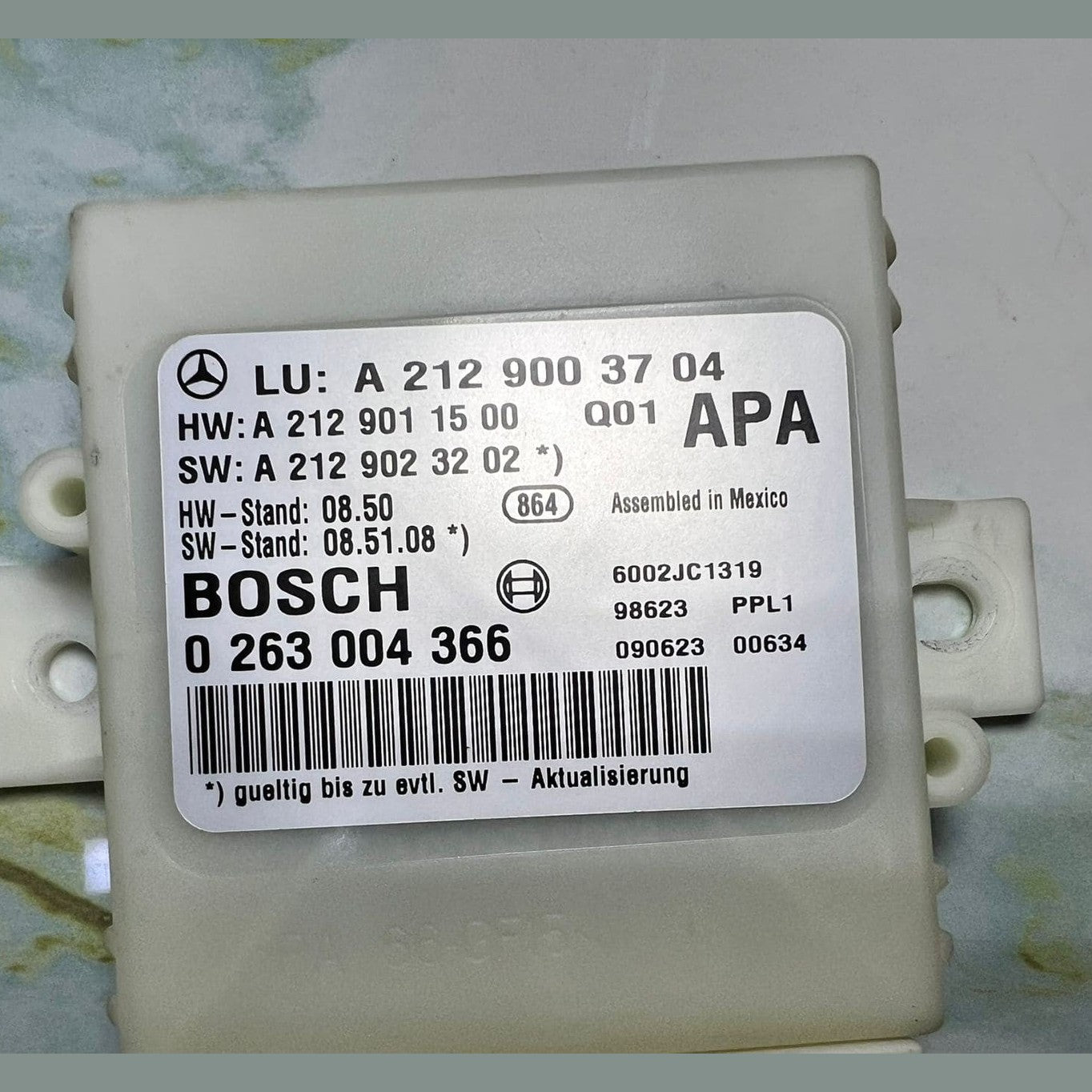 2010-2016 Mercedes E550 Parking Distance Control Module A2129003704 W212 E-Class