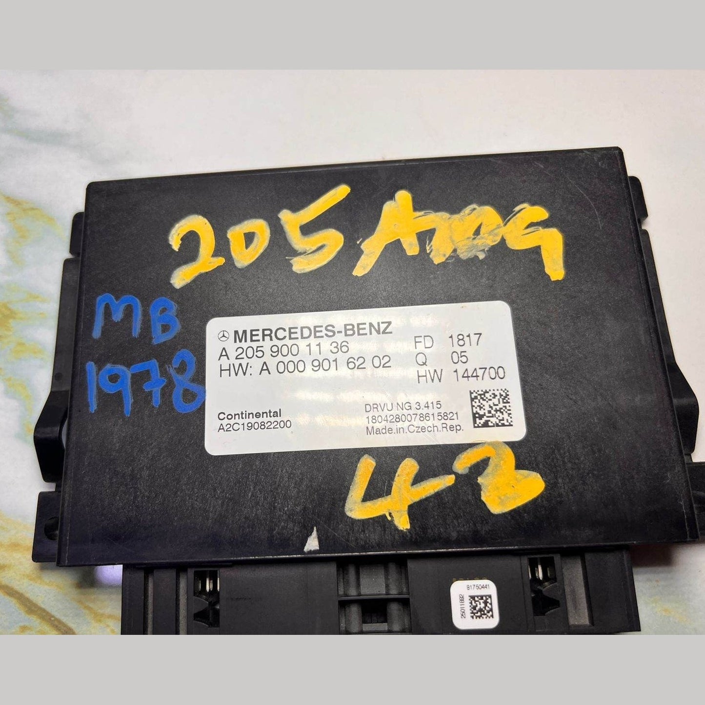 Mercedes-Benz Transmission Control Unit A 205 9001136 W205 C-Class