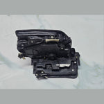 Bild in die Galerieansicht laden, BMW 5 TOURING G31 FRONT LEFT DOOR LOCK 5121 7477687 OEM