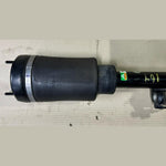 Bild in die Galerieansicht laden, Mercedes W164 GL350 GL450 Front Left Side Air Suspension Shock Absorber Strut