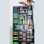 Bild in die Galerieansicht laden, BMW 330I M340 G20 G22 POWER SUPPLY FUSE BOX CONTROL MODULE 8734161 OEM