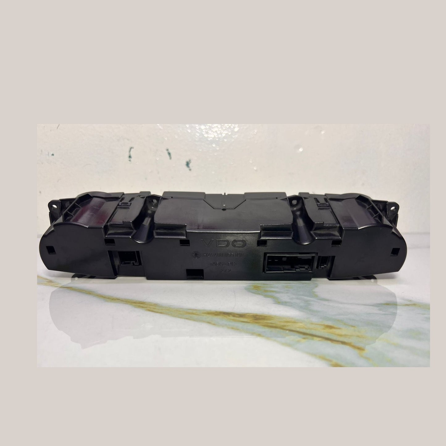 Mercedes-Benz A/C Heater Control Panel 211 830 2590 W211 E-Class