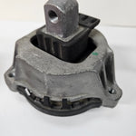 Bild in die Galerieansicht laden, OEM BMW 5 6 7 Series G30 G38 G11 G12 G15 Engine Mount Right 6860464