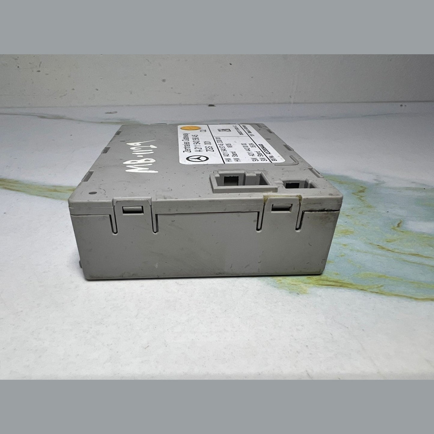 Mercedes Central Gateway Control Module A2115405645 W211 E-Class and CLS