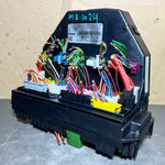 قم بتحميل الصورة إلى عارض الصور، 2010-2016 Mercedes W204 W212 C250 E350 Front SAM Module Fuse Box OEM A2129006012