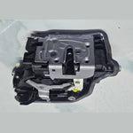 Bild in die Galerieansicht laden, BMW 5 TOURING G31 FRONT LEFT DOOR LOCK 5121 7477687 OEM