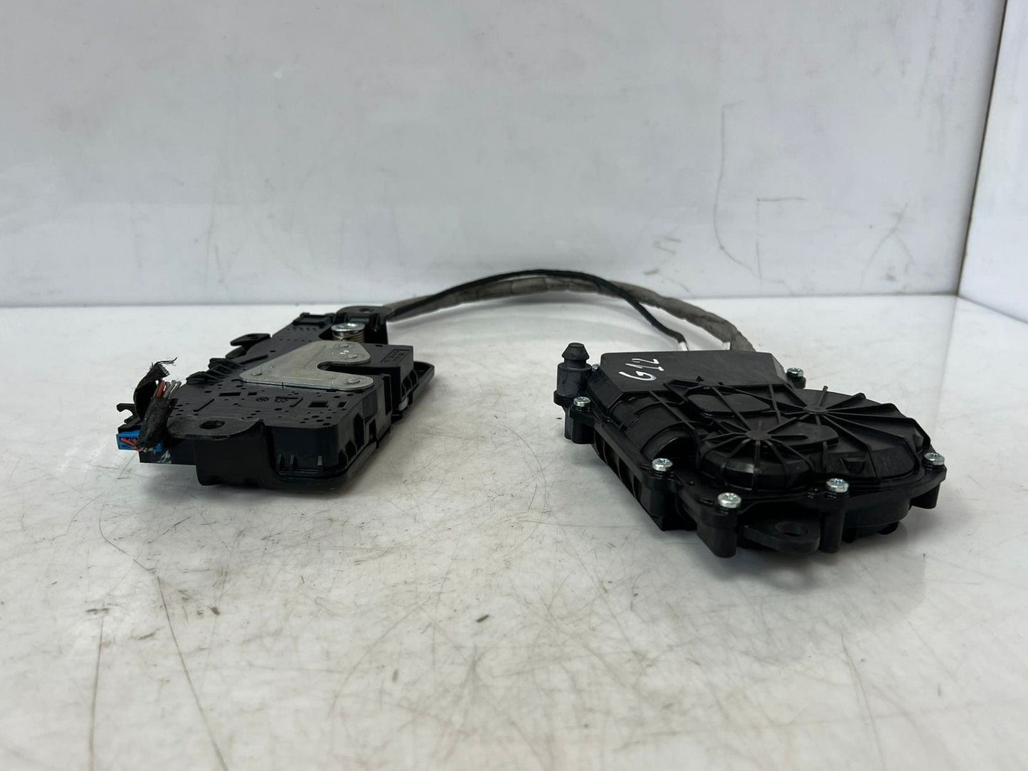 2016-2021 BMW 740i 7' G11 G12 750i, M760i Trunk Latch Lock Actuator 7357097 OEM
