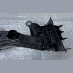 قم بتحميل الصورة إلى عارض الصور، OEM BMW 4 SERIES G22 G23 G26 BATTERY JUMP START TERMINAL BOX TRIM- 6842525