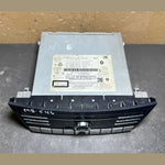 قم بتحميل الصورة إلى عارض الصور، 14–16 Mercedes-Benz W218 CLS Radio Audio Head Unit CD Player A218 9006506 OEM