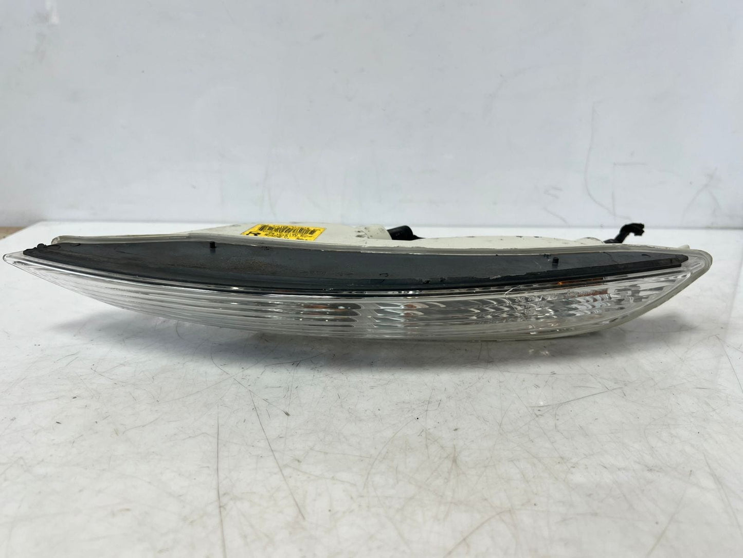 BMW 6 Series E63 E64 Front Right SIDE Turn Indicator Light 7165806 OEM