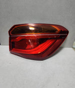 Bild in die Galerieansicht laden, 2019-2020 BMW X1 Rear Tail Light 7488546 X1 F48 F49