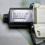 Bild in die Galerieansicht laden, 2009-16 Mercedes E350 Power Window Motor A2129066702 E-Class W212, C-Class, GLK