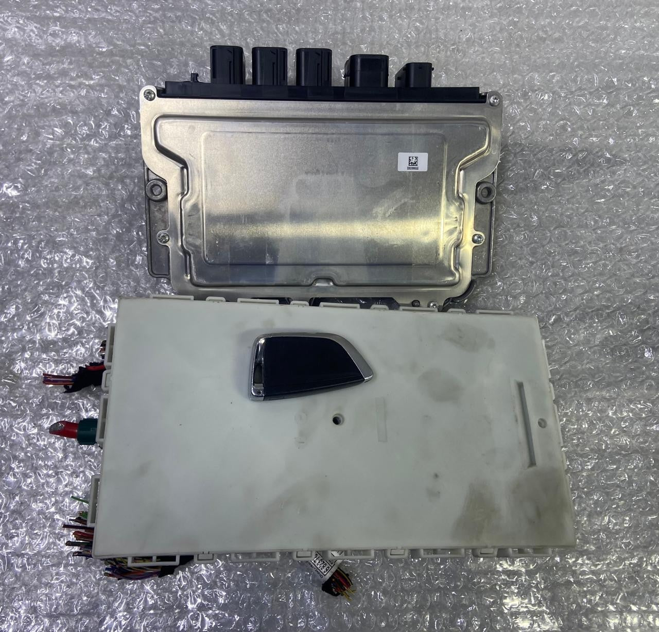 OEM BMW X1 F48 B38 ECU Engine Control unit DME Set 8678853 BOSCH