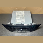 Bild in die Galerieansicht laden, Mercedes W204 Navigation Command Radio Audio Head Unit CD Player A204 9006409