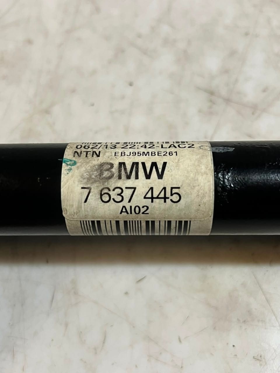 2011 BMW 3' 4' F30 F31 F34 F32 F33 F36 LCI LEFT Rear Axle Drive Shaft 7637445