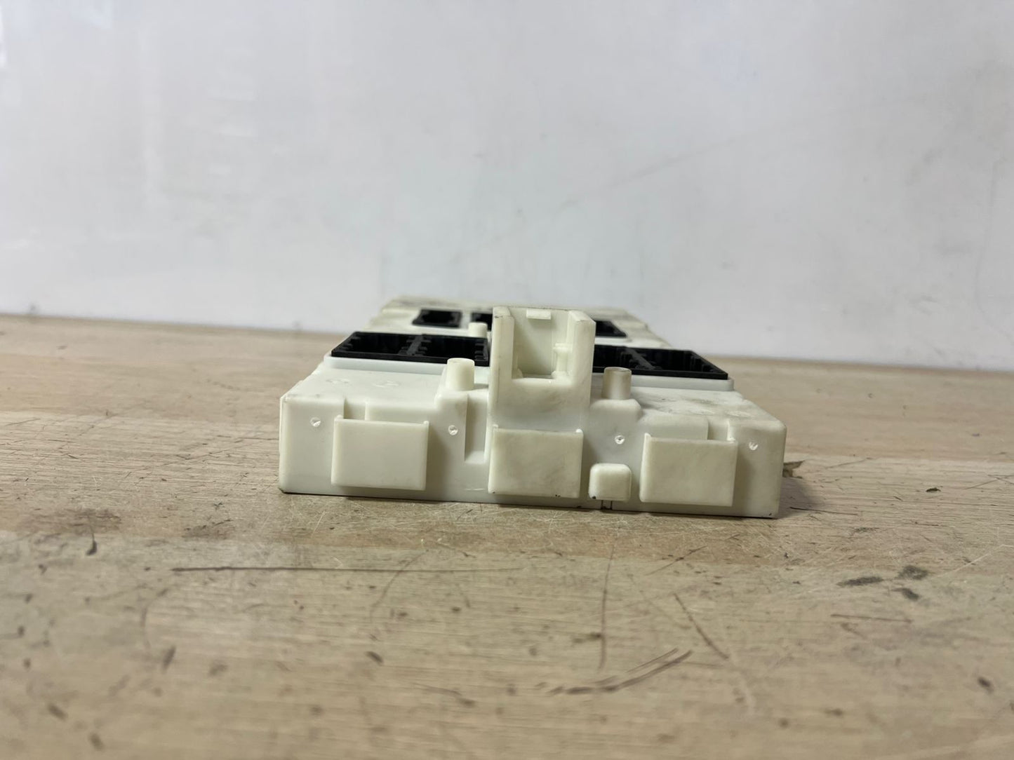 2014 BMW F20, F22, F30, F32, F36, F80, F82 428i Front Electronic Module 9292647