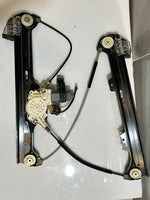 Load image into Gallery viewer, 2006-2010 BMW 550i 5 Series E60 E61 Front Right Window Regulator 7184384 OEM