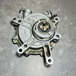 قم بتحميل الصورة إلى عارض الصور، 2012 Mercedes-Benz W207 E-Class OM276 Cylinder Head Vacuum Pump A276 2300065 OEM