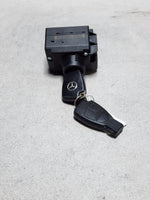 Bild in die Galerieansicht laden, 2009 Mercedes-Benz E320 Ignition Switch Module 2115452308 E-Class W211 CLS550