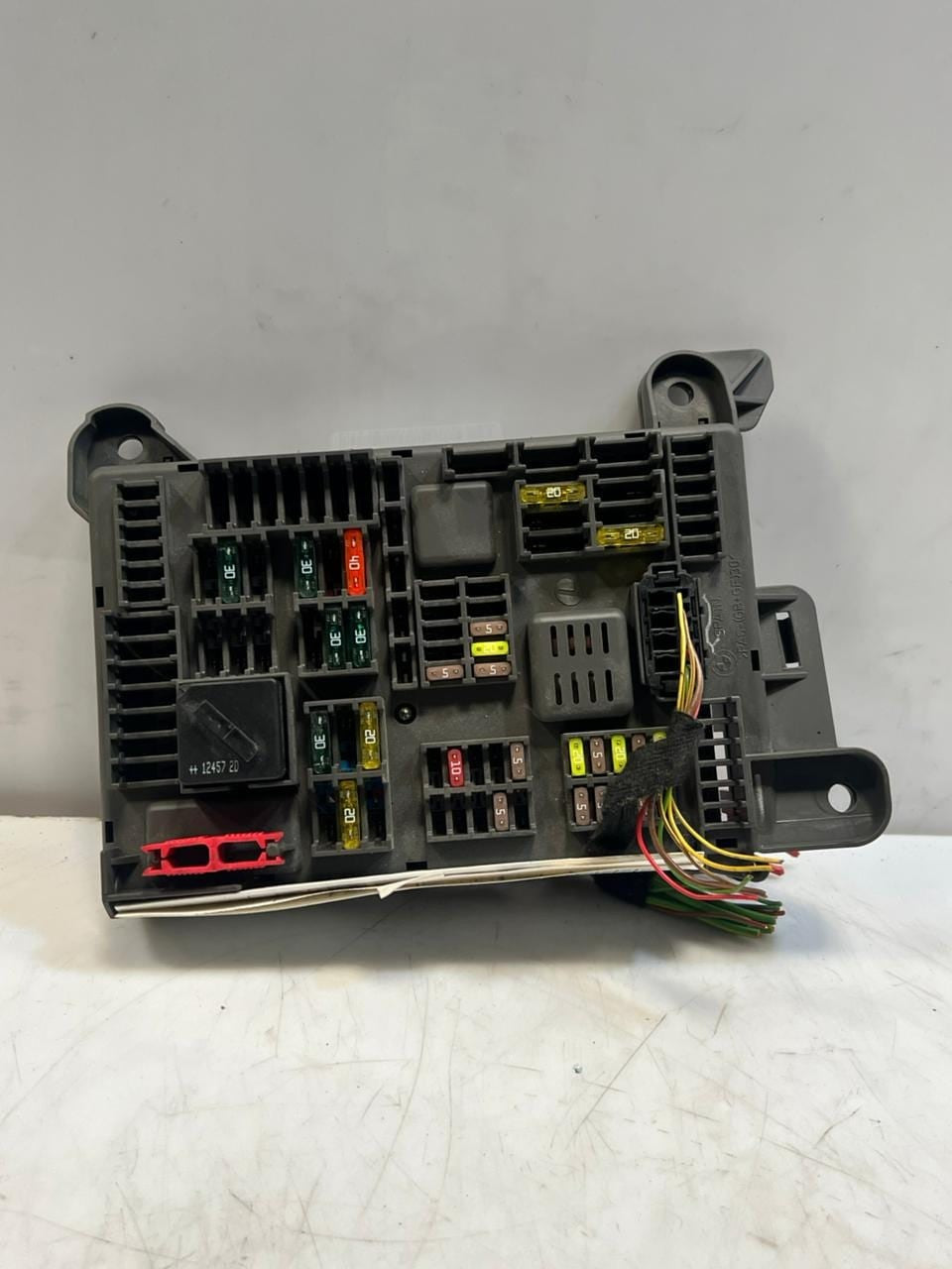 2007-2014 BMW X5 E70 and X6 E71 Rear Power Distribution Fuse Box 6931687 OEM