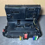 Bild in die Galerieansicht laden, Mercedes Benz W221 Rear Sam Fuse Box Relay Control A221 9006902 \ A221 9003602