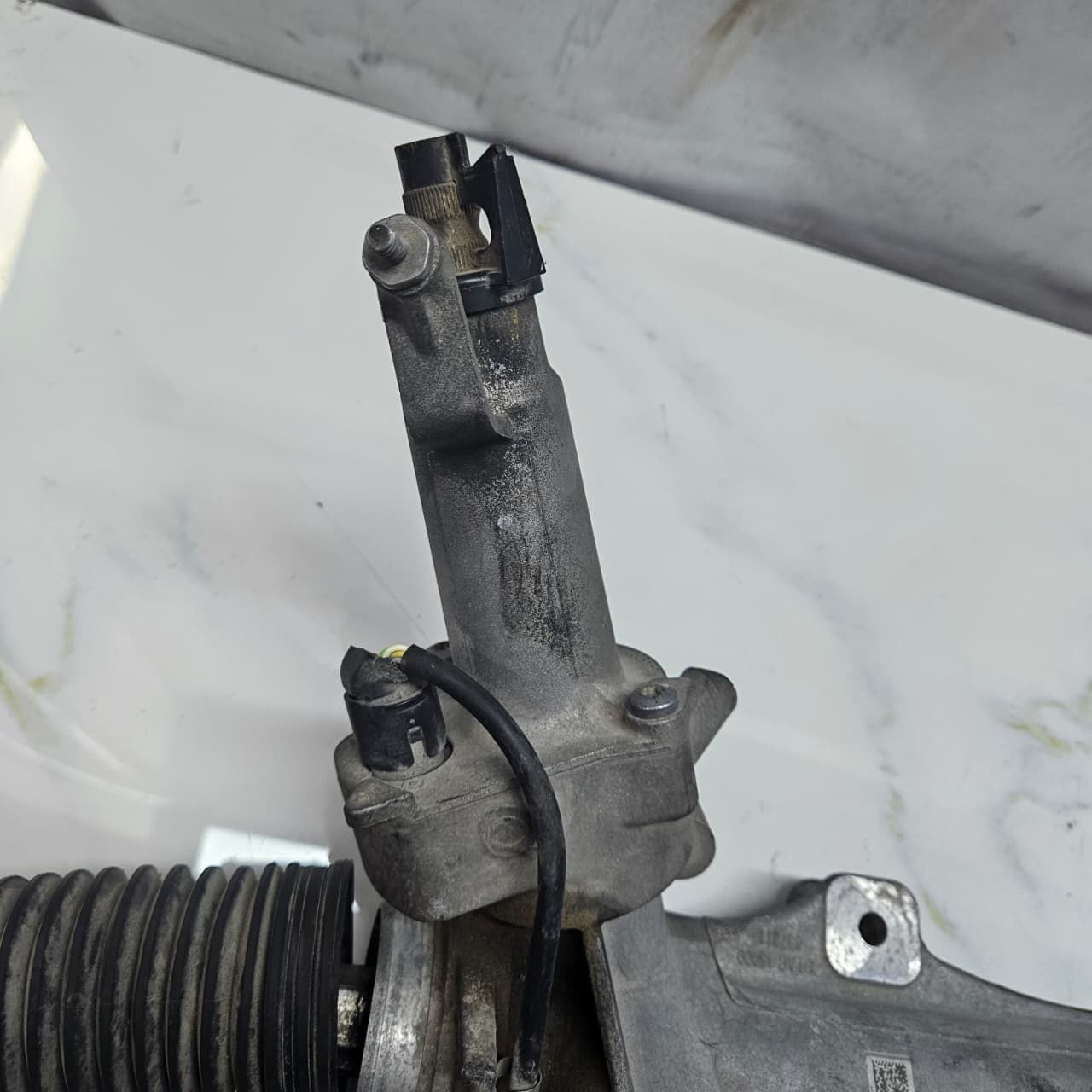 OEM BMW F20, F21, F22, F30 Power Steering Rack RHD 6854982 OEM