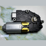 Bild in die Galerieansicht laden, 2017-2019 Mercedes-Benz GLS450 Sunroof Motor A1669069600 W166 X166 ML GL GLE GLS