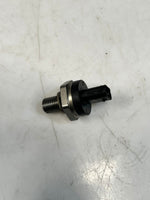 Bild in die Galerieansicht laden, BMW 3 7 Series F30 F31 F35 G11 G12 Oil Pressure Sensor 8614494 OEM