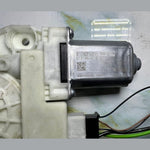 Bild in die Galerieansicht laden, 2017 Mercedes-Benz C300 Window Regulator Motor A2139069901 E Class W213 W205 GLC