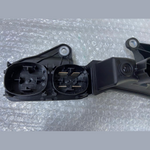 قم بتحميل الصورة إلى عارض الصور، OEM BMW 4 SERIES G22 G23 G26 BATTERY JUMP START TERMINAL BOX TRIM- 6842525
